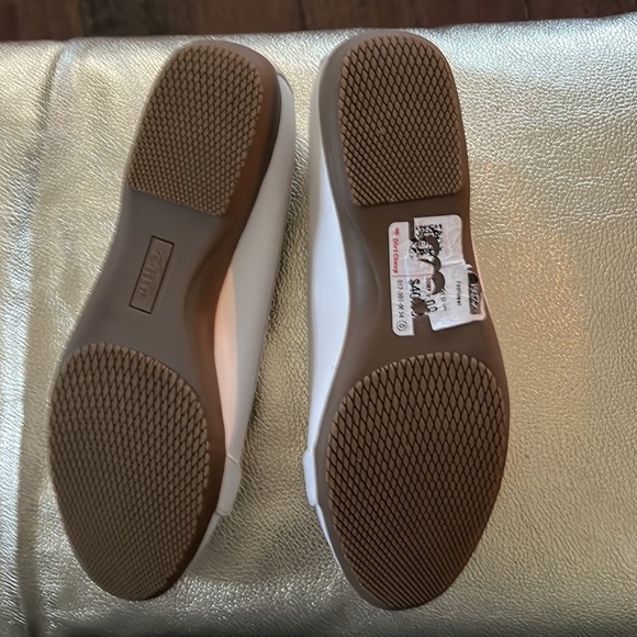 Cliff’s ladies flat shoes 10-W - Picture 3 of 3